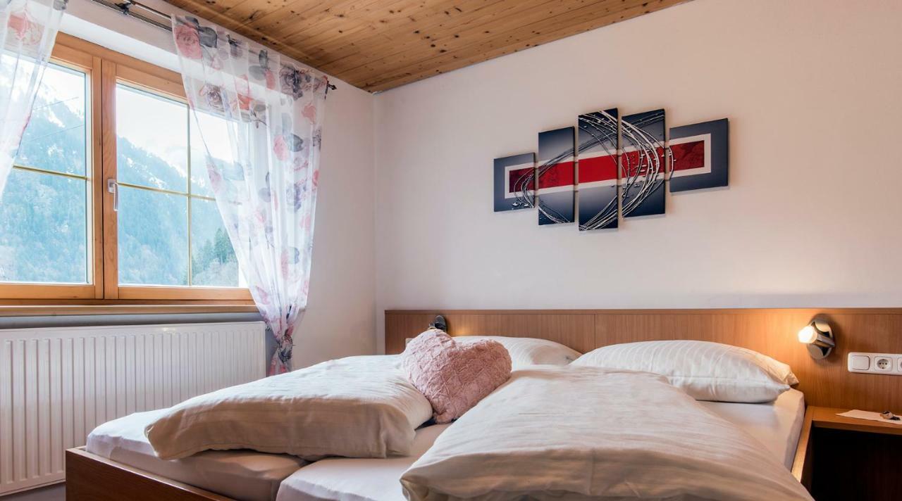 Haus Ambiatscha Appartement Sankt Gallenkirch Buitenkant foto